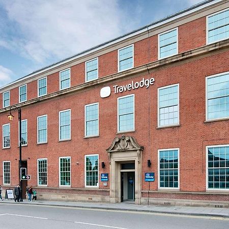 Travelodge Chester Central Bagian luar foto